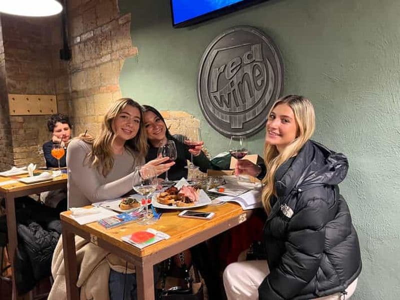 Billet NAPLES, DÉGUSTATION DE VINS AMUSANTE dans le centre-ville