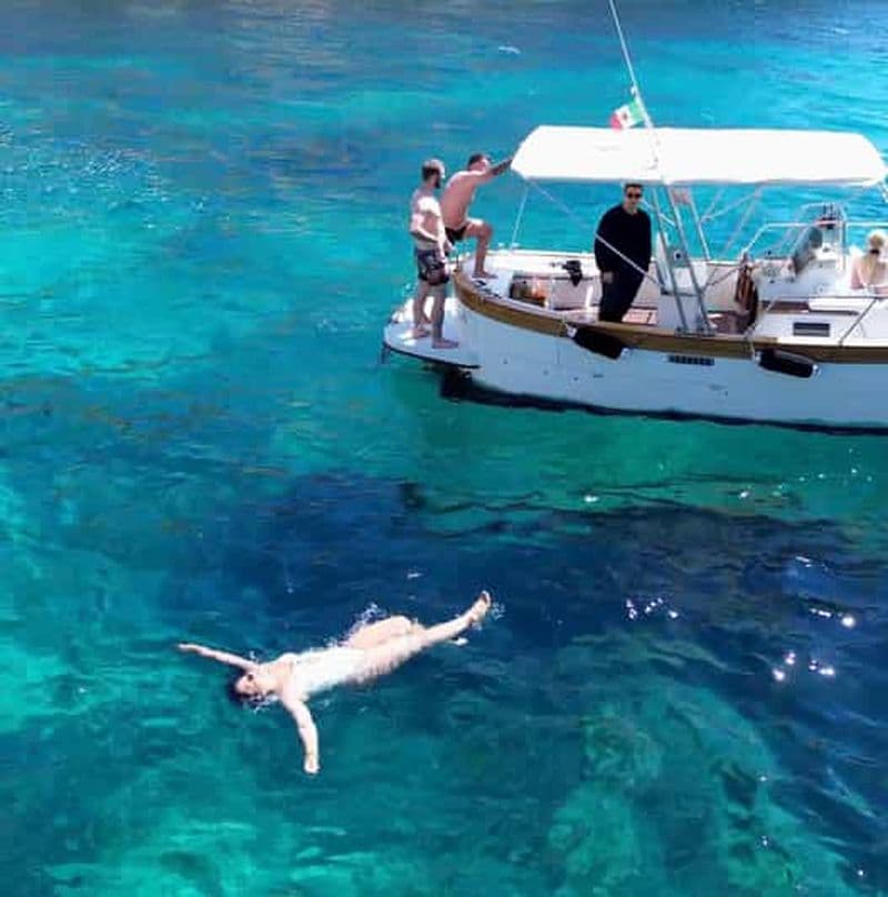 Billet Cagliari : excursion en catamaran avec toast au prosecco