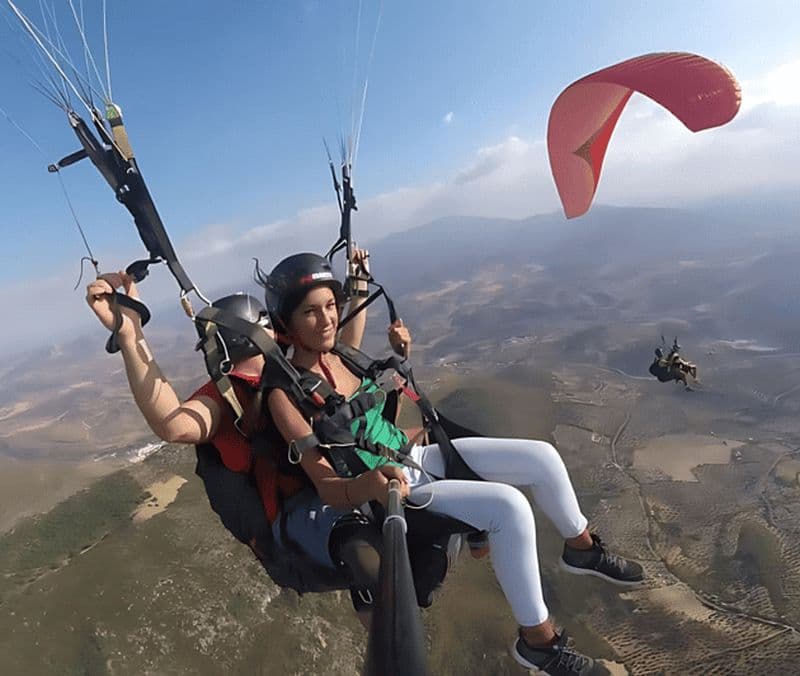 Billet Marrakech : Parapente, balade à dos de chameau et visite d'un camp berbère