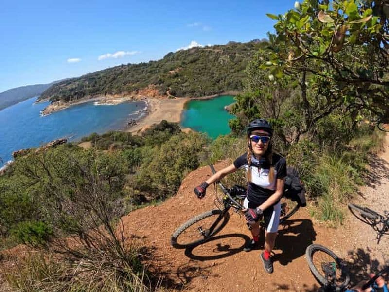 Billet Visite à vélo de l'île d'Elbe : Porto Azzurro et le lac de Terranera en VTT