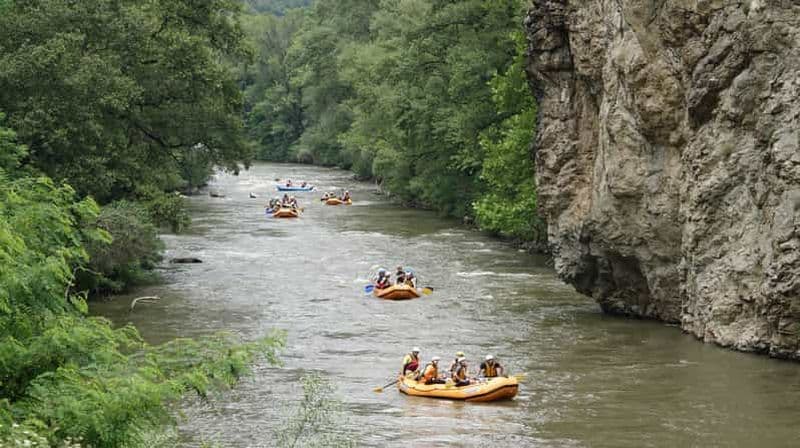 Superbe aventure de rafting sur la rivière Struma