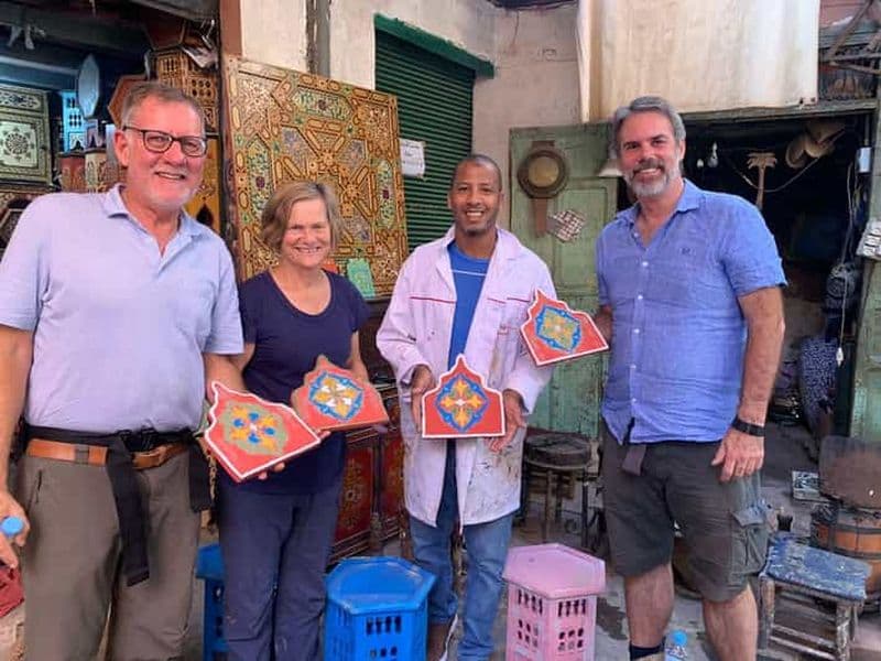 Marrakech : Atelier de peinture sur bois traditionnelle marocaine