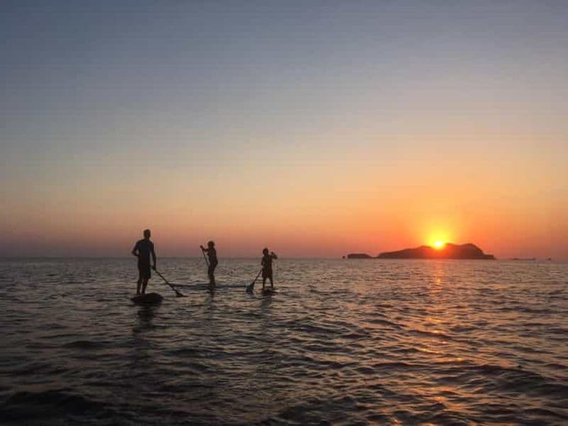 Billet Expérience au coucher du soleil : paddle surf, grottes, plongée en apnée.