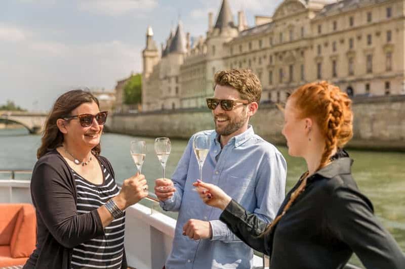 Billet Paris : Croisière dégustation de champagne au départ de la Tour Eiffel