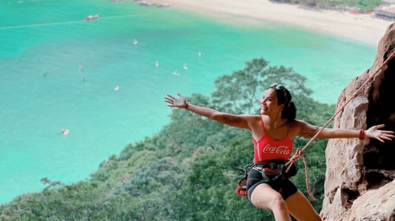 Billet Krabi Town/Ao Nang : Escalade sur la plage de Railay avec déjeuner