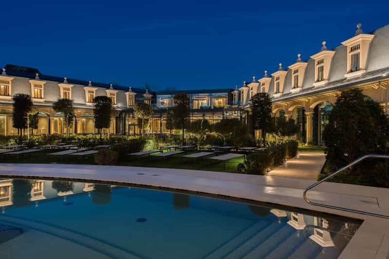 Milan : billet d'entrée pour les bains thermaux nocturnes de Montel