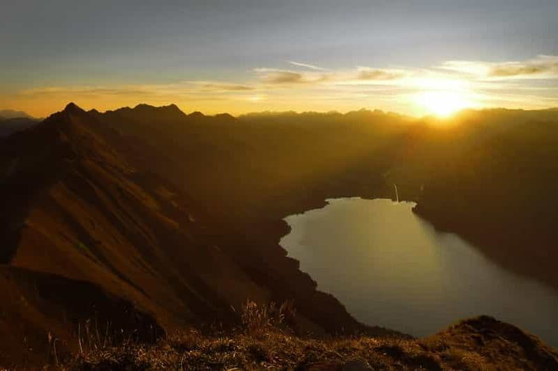 Billet Randonnée au lever du soleil à Augstmatthorn avec petit-déjeuner au sommet