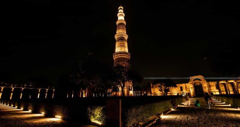 Billet New Delhi : visite privée du spectacle son et lumière du Qutub Minar