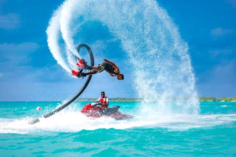 Billet Dubaï : aventure en flyboard avec transfert privé