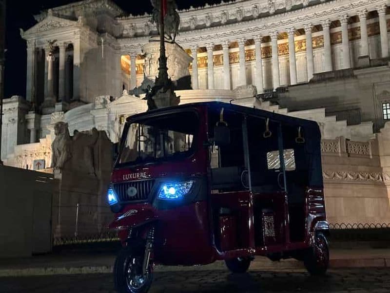 Billet E-Tuk Tour : Rome de nuit