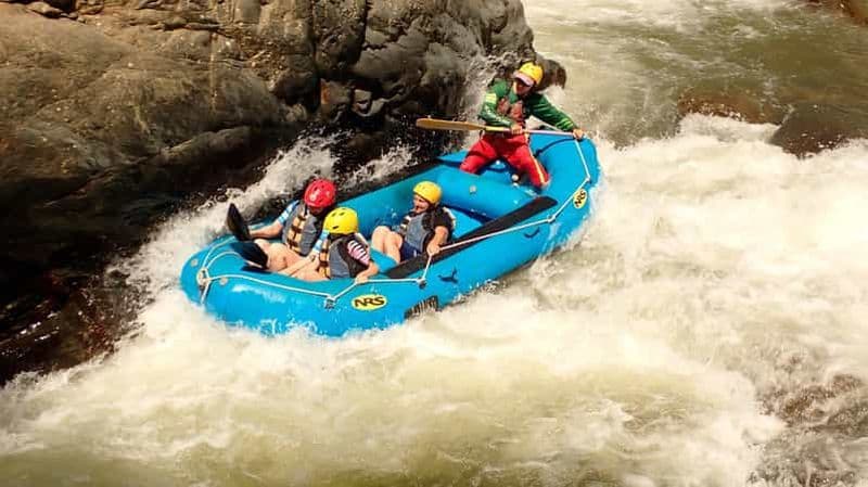 Sosúa: Jarabacoa Rafting Tour with Lunch