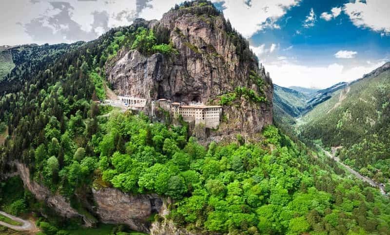 Billet Trabzon : visite du monastère de Sümela et de Hamsiköy