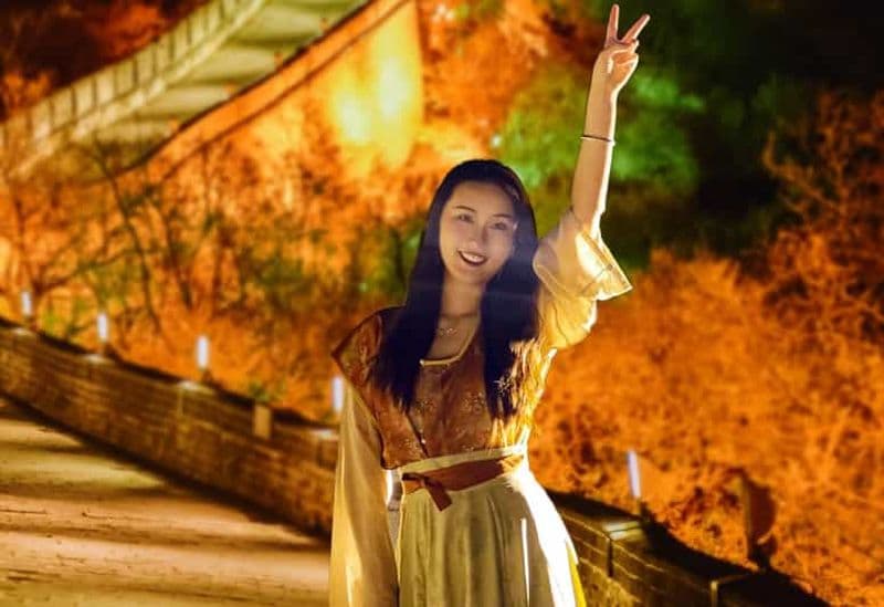 Lueur du crépuscule à la Grande Muraille de Badaling - Visite en bus en soirée + billet