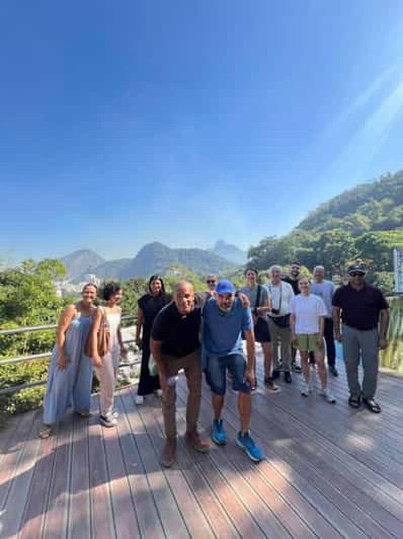 Rio de Janeiro : visite à pied guidée d'une favela alimentée par l'énergie solaire