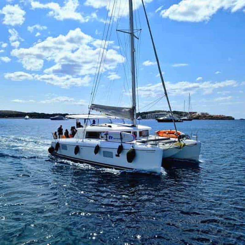 Athènes : excursion en catamaran sur la Riviera avec repas frais et boissons