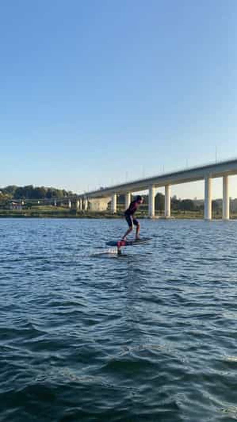 Billet Porto : Aventure en E-foil sur le fleuve Douro