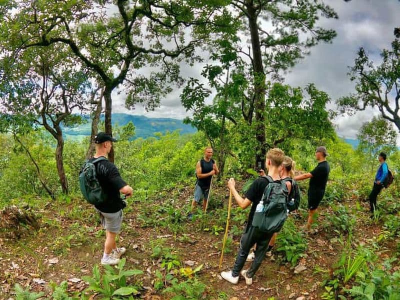 Billet Aventure de 2 jours à Pai et Tham Lod et trek dans un village Karen