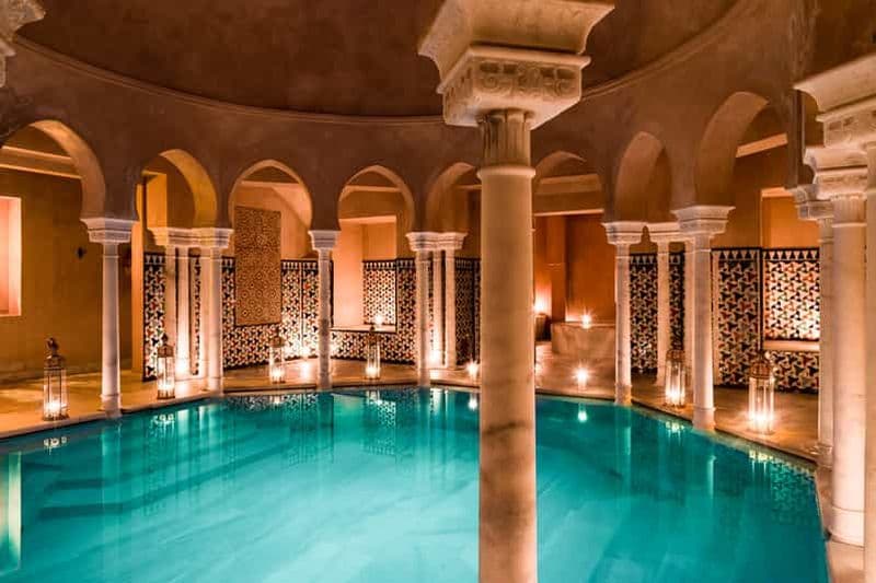 Malaga : billet d'entrée au Hammam Al Ándalus avec massage