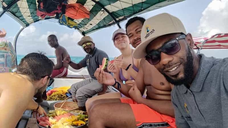 Billet Zanzibar : réserve marine de l'atoll de Mnemba, snorkeling