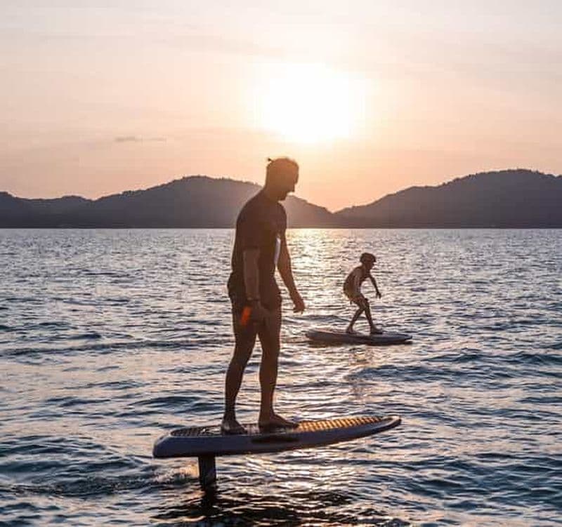 Koh Samui : expérience d'e-foil avec un instructeur professionnel