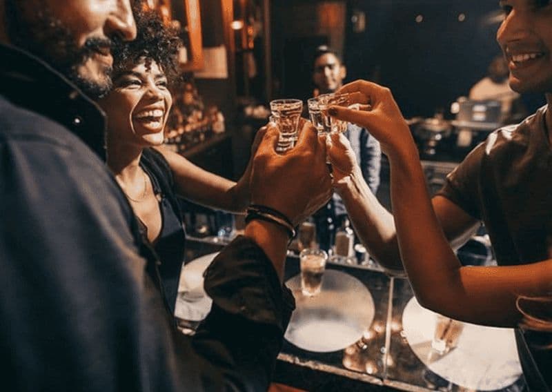 Pub Crawl Udaipur (3 heures de visite guidée de la vie nocturne)