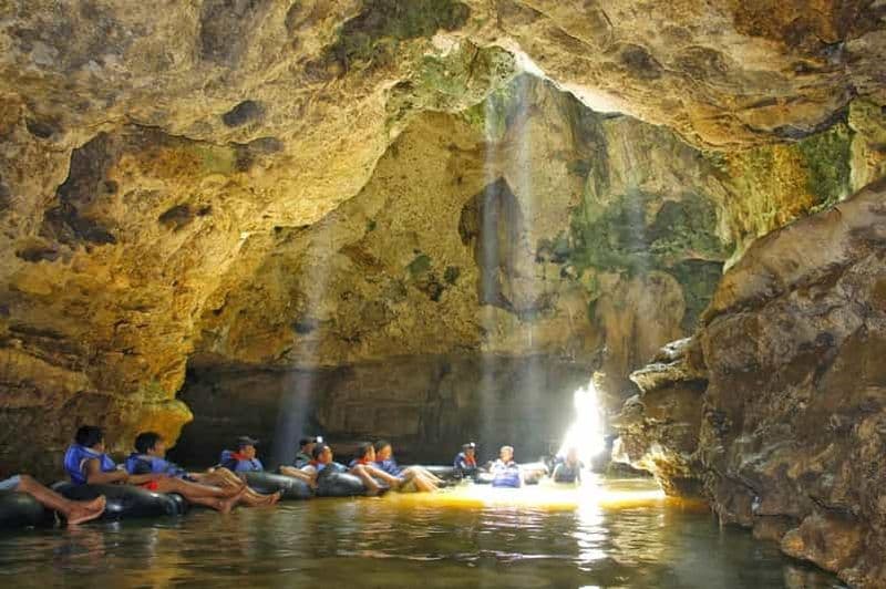 Billet Yogyakarta : Grotte de Jomblang et grotte de Pindul : voyage d'aventure