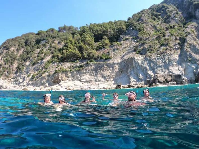 Excursion de plongée en apnée à Levanto : Découvrez les merveilles de la mer !