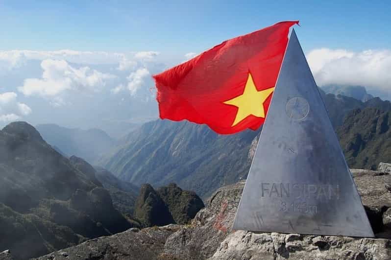Billet Randonnée de 2 jours dans la montagne Fansipan - Le plus haut sommet d'Indochine