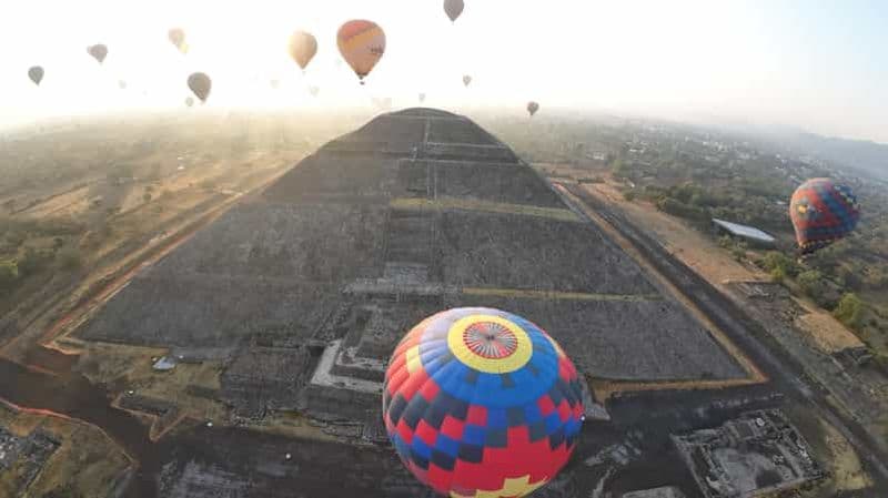Billet VOL EN MONTGOLFIERE A TEOTIHUACAN, PETIT DEJEUNER DANS LA GROTTE ET PRISE EN CHARGE