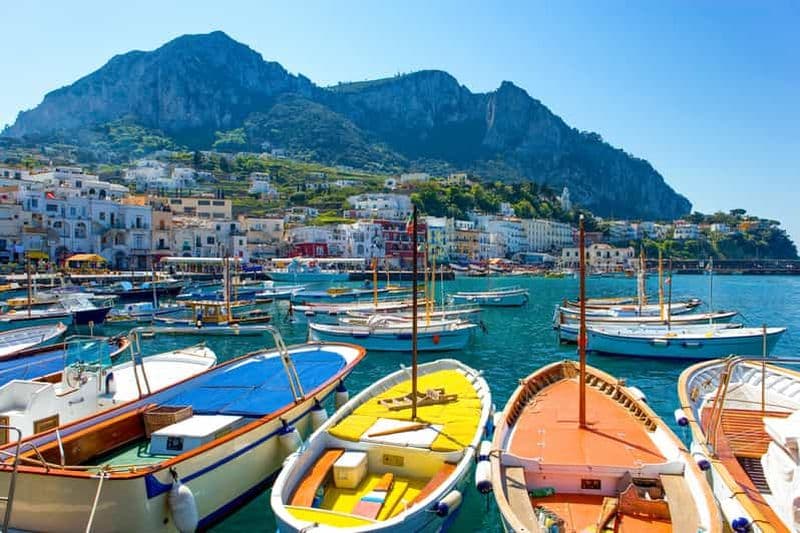 Billet Capri : excursion en bateau et sur l'île avec un guide de la région