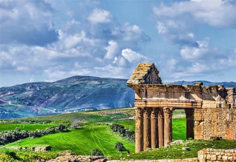 Billet Au départ de Tunis : visite d'une jounée privée à Uthina et Dougga