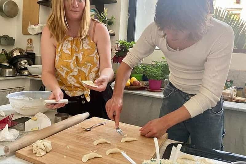 Catane : Ravioli aux pistaches, cours de cuisine familiale sur les pâtes avec vin