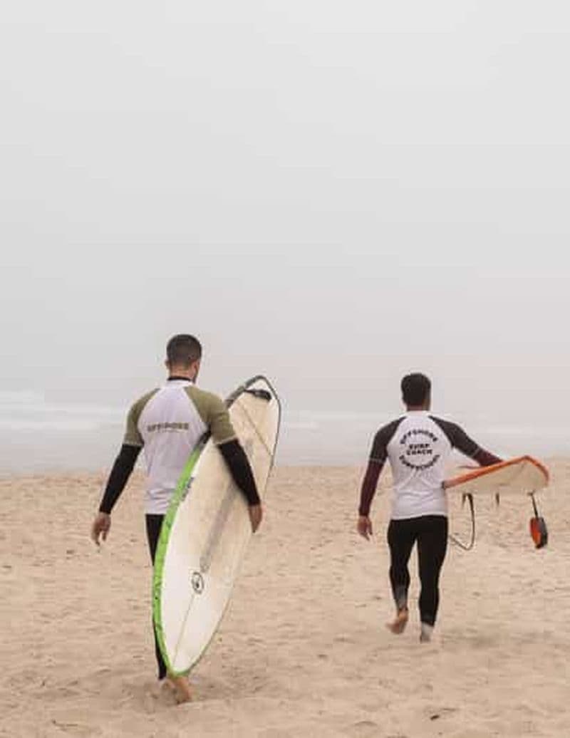 Leçon de surf de 2 heures à Praia da Barra + transfert