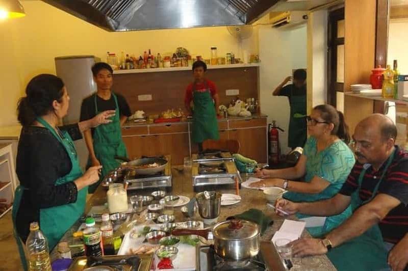 Billet Delhi : Cours de cuisine indienne de luxe avec visite d'un marché