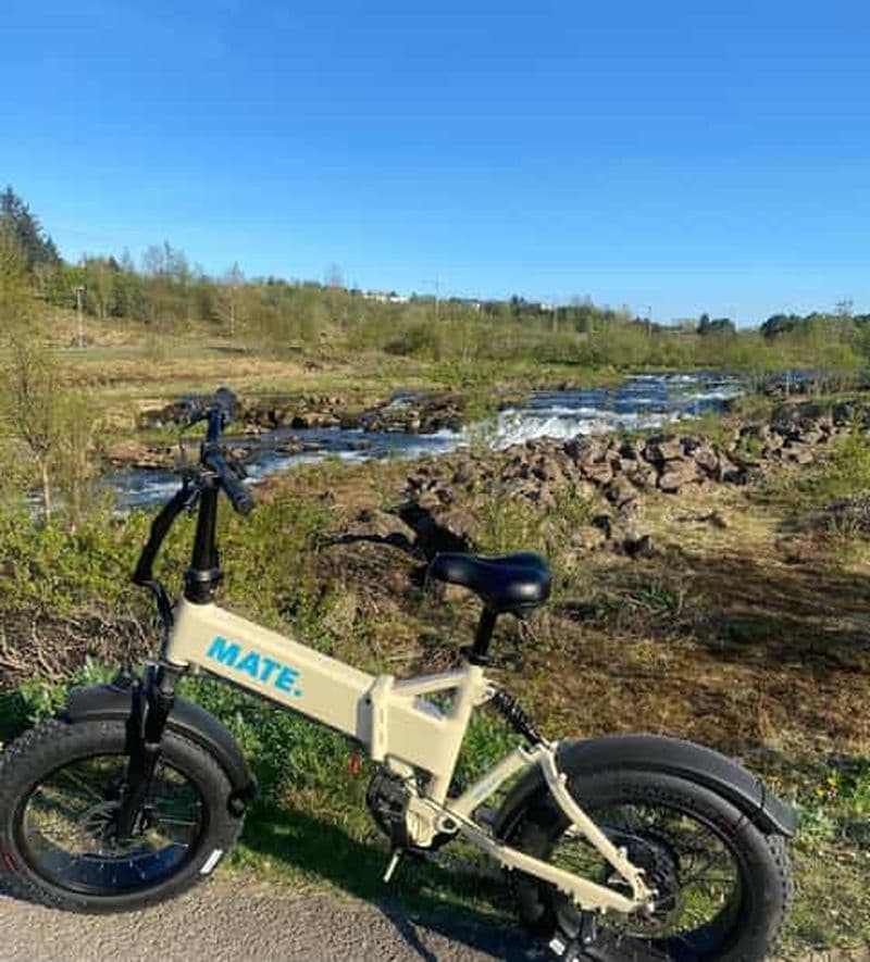 Reykjavik : circuit à vélo dans la nature au départ de la plage de Nauthólsvík
