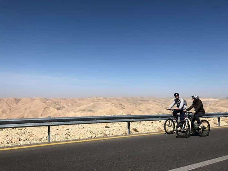 Madaba : Visite guidée à vélo de Nebo à Mukawer
