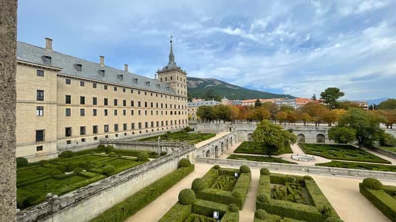 Billet Au départ de Madrid : Le monastère de l'Escorial et la vallée des déchus