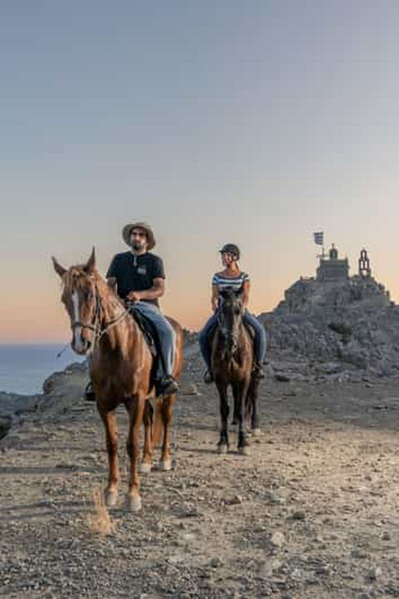 Équitation en Crète : excursion à la colline de Saint Paisios