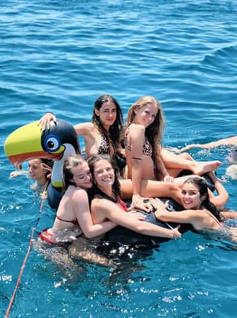 Billet Mykonos : tour en bateau à Rhenia et Délos, pause baignade, déjeuner et boissons