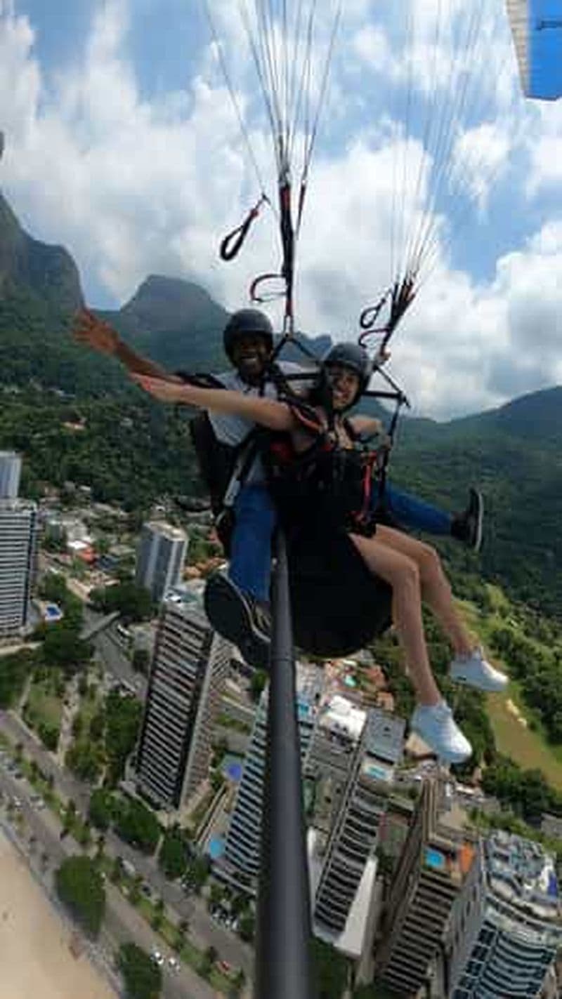 Billet Rio de Janeiro : parapente en tandem depuis la rampe de Pedra Bonita.