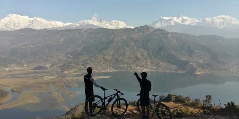 Pokhara : Circuit en VTT de Pumdi Bhumdi au lac Fewa