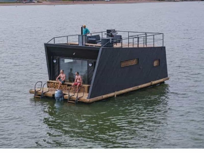Billet Helsinki : expérience de sauna flottant contemporain en bord de mer