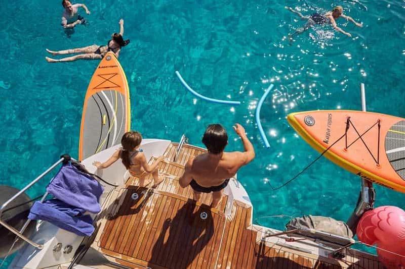 Billet Héraklion : catamaran à l'île de Dia avec coucher de soleil, repas et bar