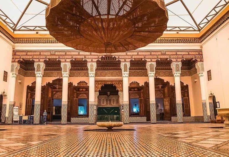 Billet Marrakech : Visite de Dar El Bacha, de la Médersa Ben Youssef et de la Médina