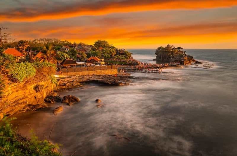 Bali : Excursion d'une journée sur la côte sud : Uluwatu, Tanah Lot et Jimbaran