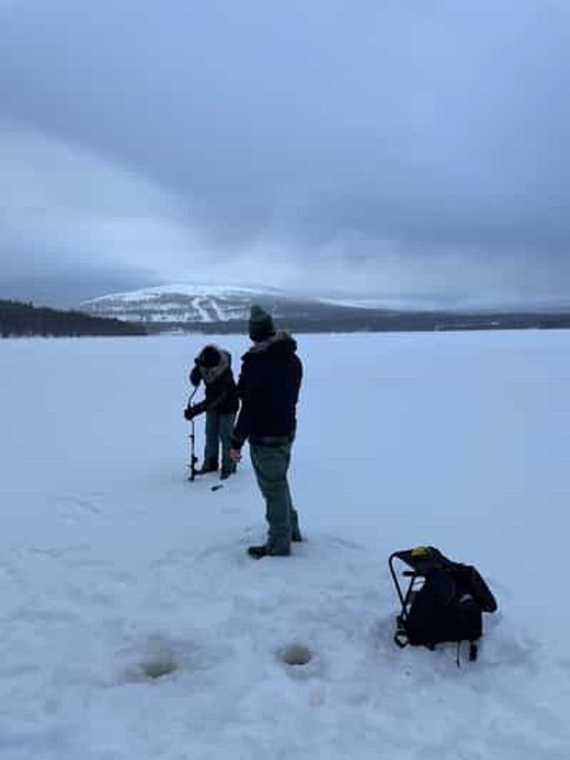 Billet Pyhätunturi : Pêche sur glace à Pyhä-Luosto