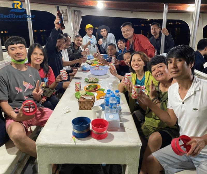 Depuis Phu Quoc : coucher de soleil et pêche nocturne au calamar
