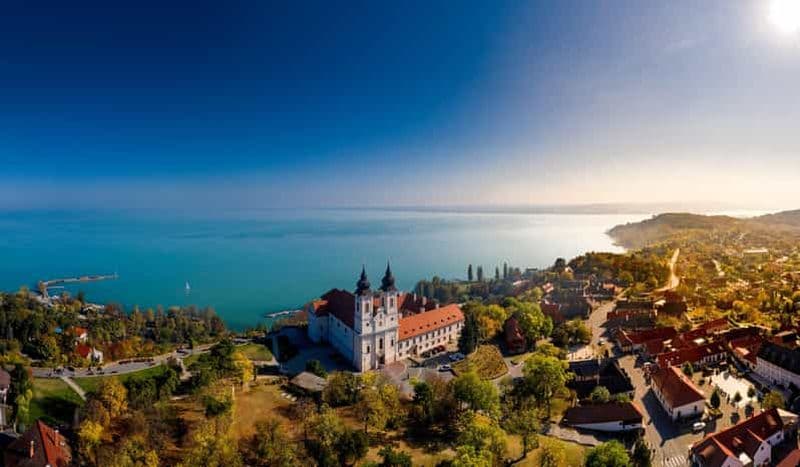 Billet Excursion d'une journée au lac Balaton avec croisière à la voile et dégustation de vin