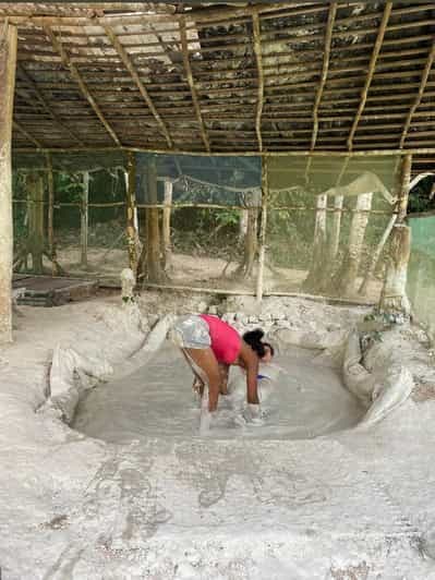 Domian Bini : Visite de la nature et bain d'argile