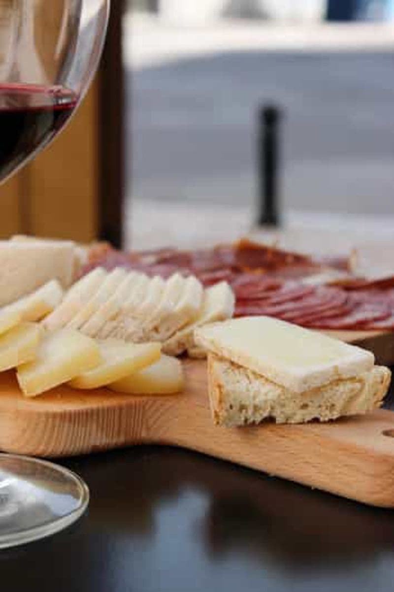 Borba : Visite de la cave avec dégustation de vins et de produits de l'Alentejo